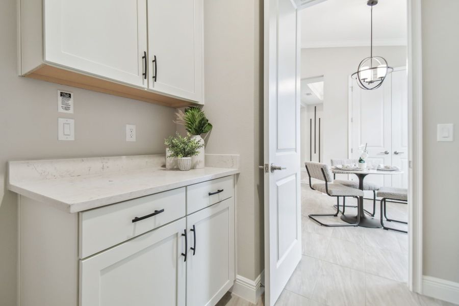 Representative furnished interior of a home built from the Sweetwater by William Ryan Homes in The Sanctuary – Resort Collection, Punta Gorda (Image 16).
