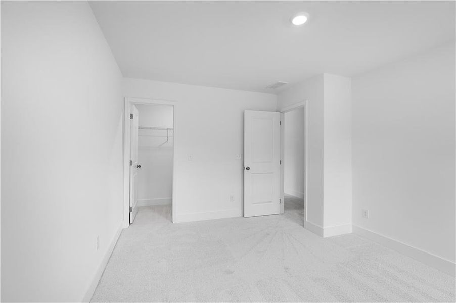 Spacious, unfurnished interior of a new home in Willow Creek, Watkinsville (Image 15). Spacious, unfurnished interior of a new home in Willow Creek, Watkinsville (Image 15).