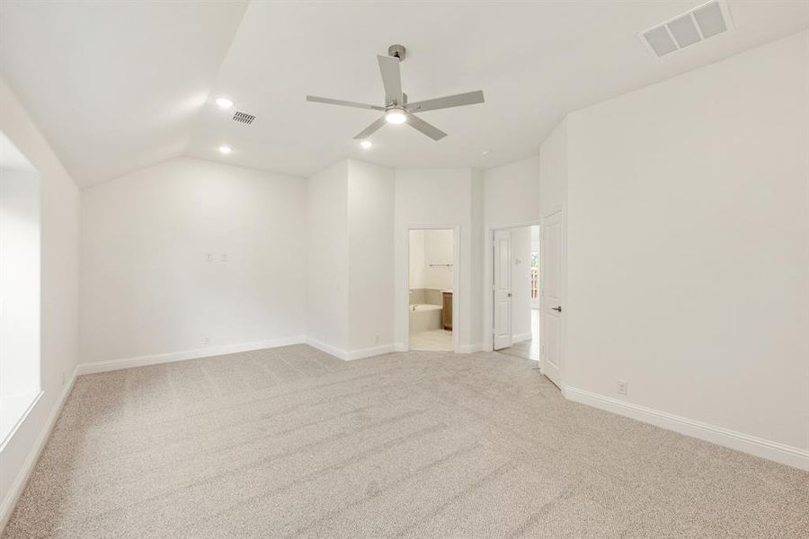 Spacious, unfurnished interior of a new home in Country Lakes, Denton (Image 20). Spacious, unfurnished interior of a new home in Country Lakes, Denton (Image 20).