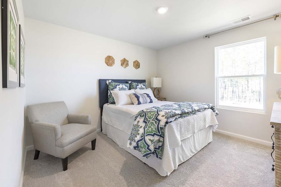 Representative furnished interior of a home built from the GALEN by D.R. Horton in The Pines at New Hampstead, Savannah (Image 40).