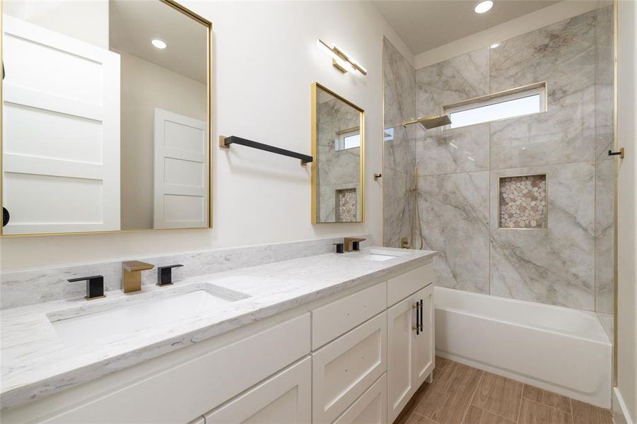 Furnished interior view inside a new home in , Granbury (Image 15).