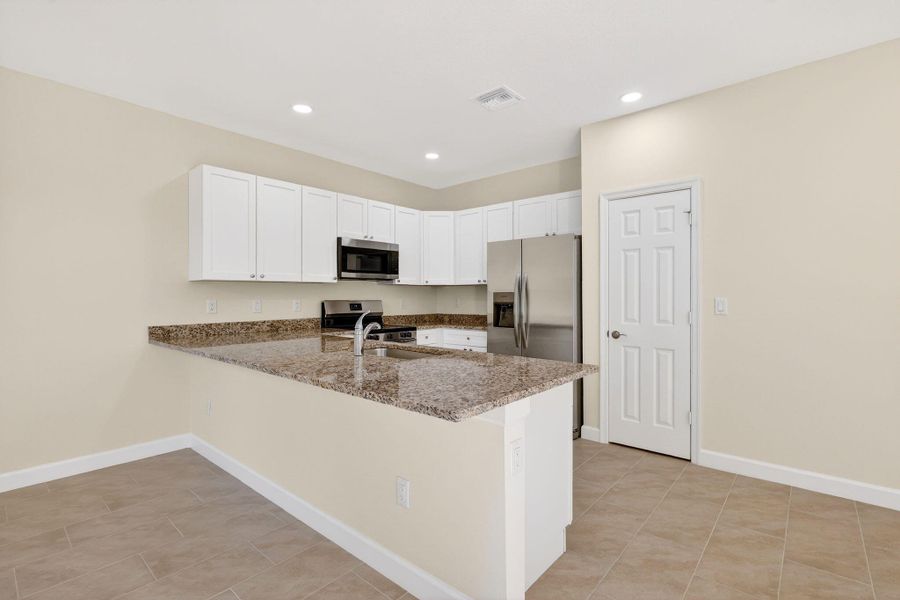 103 SEMINOLE KITCHEN 2 103 SEMINOLE KITCHEN 2