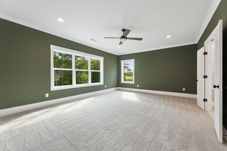 Spacious, unfurnished interior of a new home in Hillshire, Cumming (Image 27).