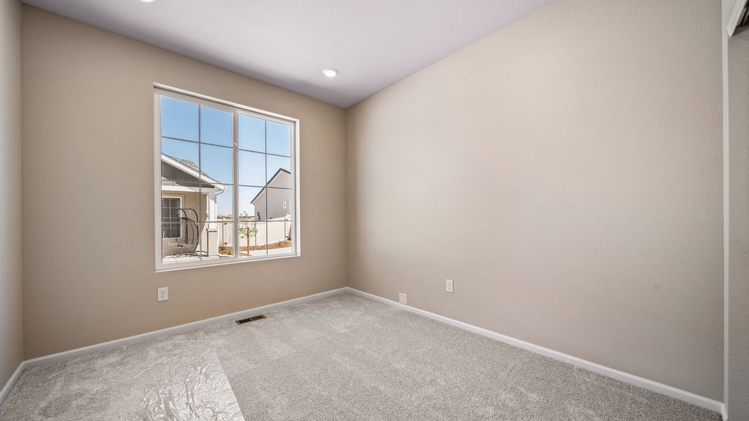 Spacious, unfurnished interior of a new home in The Reserve at Green Valley Ranch Aurora, Aurora (Image 22). Spacious, unfurnished interior of a new home in The Reserve at Green Valley Ranch Aurora, Aurora (Image 22).