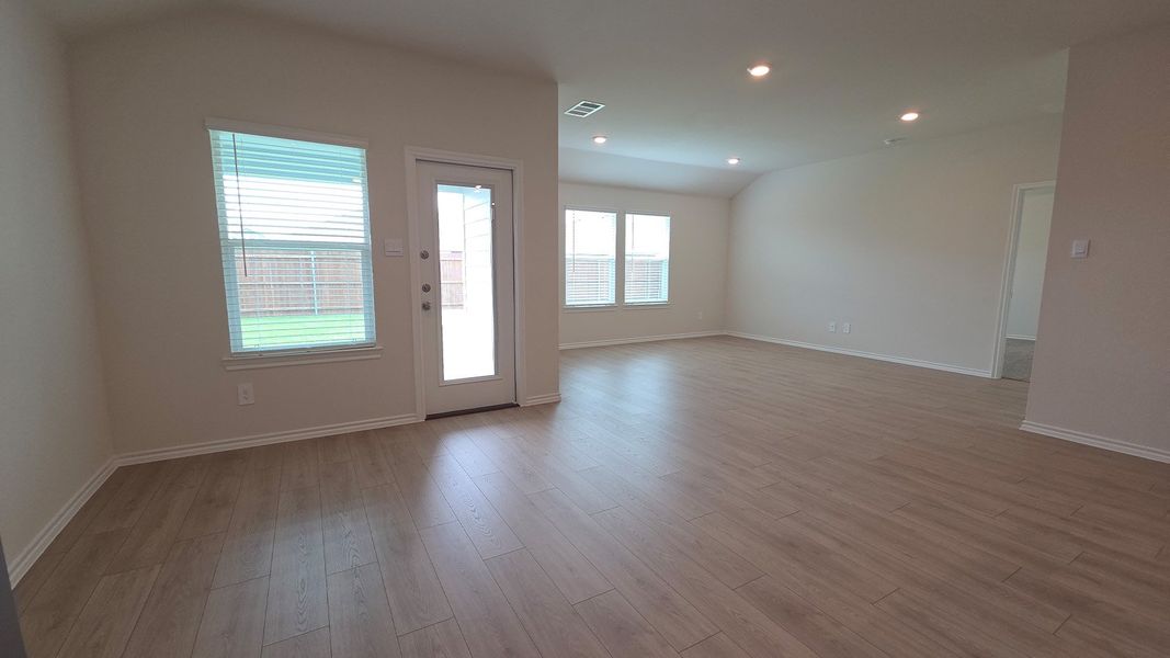 Spacious, unfurnished interior of a new home in Wildwood, Royse City (Image 19). Spacious, unfurnished interior of a new home in Wildwood, Royse City (Image 19).