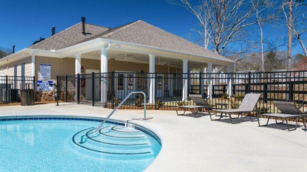 Community amenities in Thompson Ridge, Dallas (Image 66).