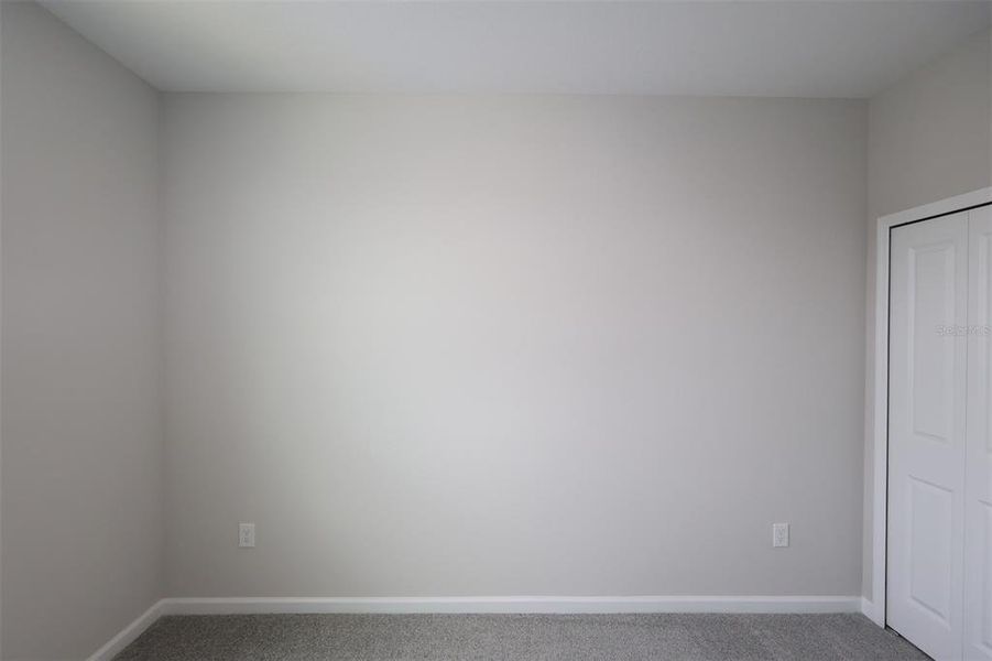 Spacious, unfurnished interior of a new home in Center Lake on the Park, St. Cloud (Image 17).