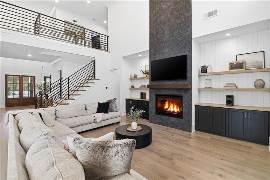 Furnished interior view inside a new home in , Woodstock (Image 40).