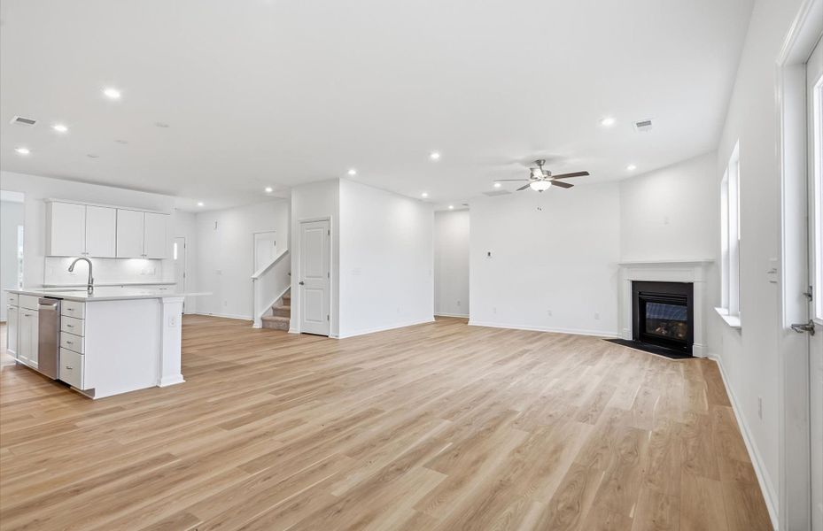 Spacious, unfurnished interior of a new home in Briarwood Reserve, Spartanburg (Image 27).