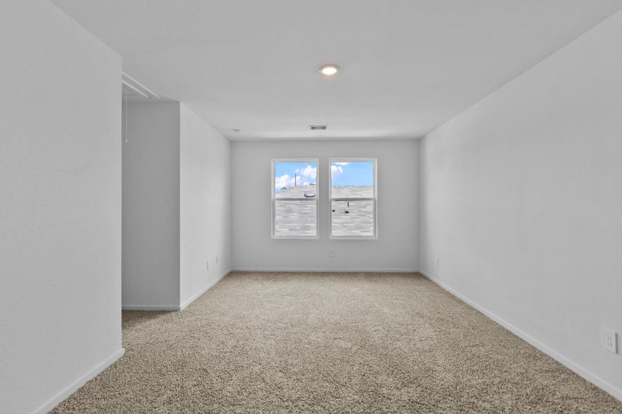 Spacious, unfurnished interior of a new home in Maple Woods, Hockley (Image 26). Spacious, unfurnished interior of a new home in Maple Woods, Hockley (Image 26).