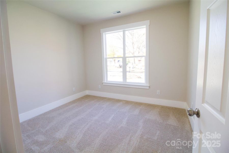 Spacious, unfurnished interior of a new home in , Kannapolis (Image 8).