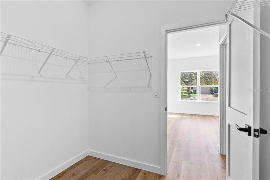 Spacious, unfurnished interior of a new home in , Beverly Hills (Image 11).