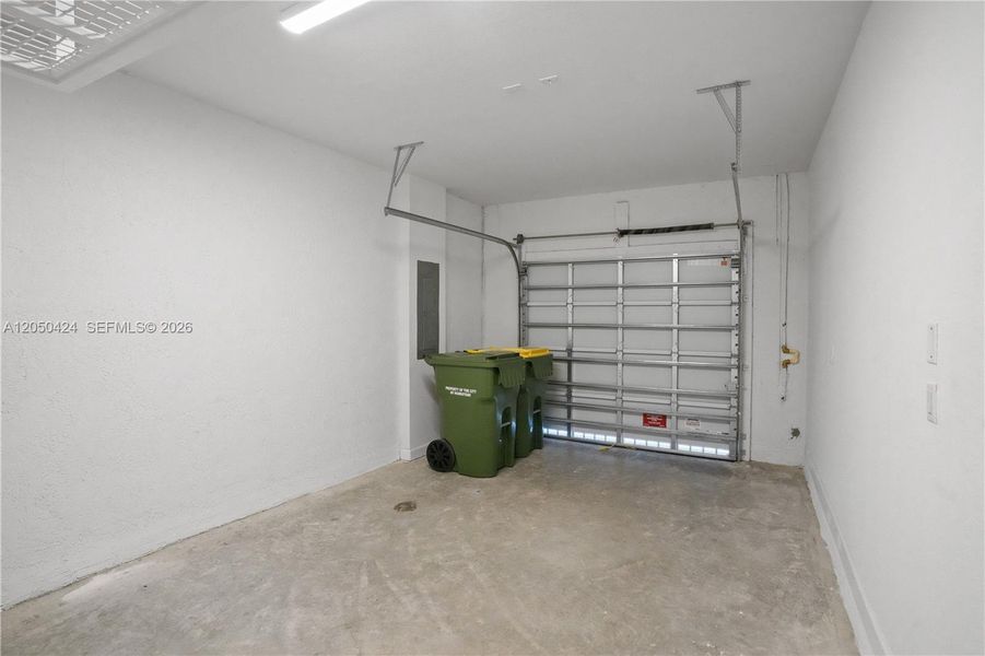 Spacious, unfurnished interior of a new home in , Homestead (Image 41). Spacious, unfurnished interior of a new home in , Homestead (Image 41).