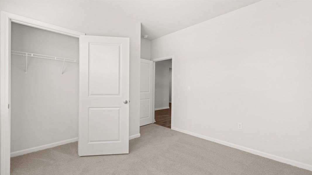 Spacious, unfurnished interior of a new home in Highland Hills, Graniteville (Image 23).