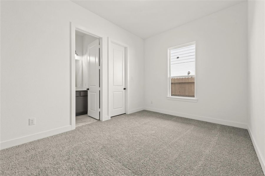 Representative image. Features, specifications, selections and colors may vary. Representative image. Features, specifications, selections and colors may vary.