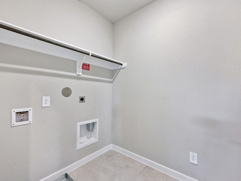 Spacious, unfurnished interior of a new home in Spring Brook Village - City Series, Houston (Image 34).