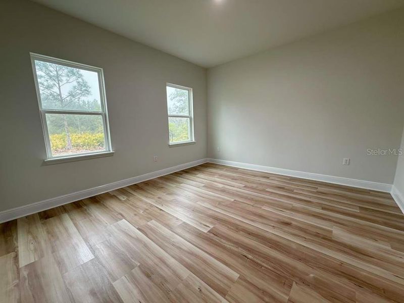 Spacious, unfurnished interior of a new home in , Port Charlotte (Image 13).