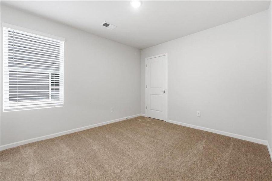 Spacious, unfurnished interior of a new home in Concord Oaks, Powder Springs (Image 17). Spacious, unfurnished interior of a new home in Concord Oaks, Powder Springs (Image 17).