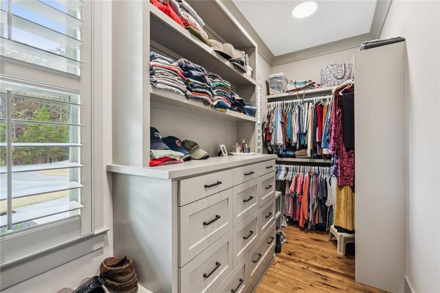 Furnished interior view inside a new home in , Dahlonega (Image 21).