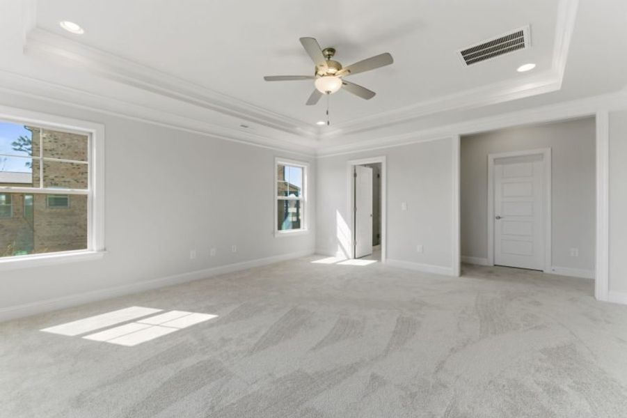 Representative unfurnished interior of a home built from the Hampton by Keystone Homes NC in Preserve at Carriage Cove, Oak Ridge (Image 79).