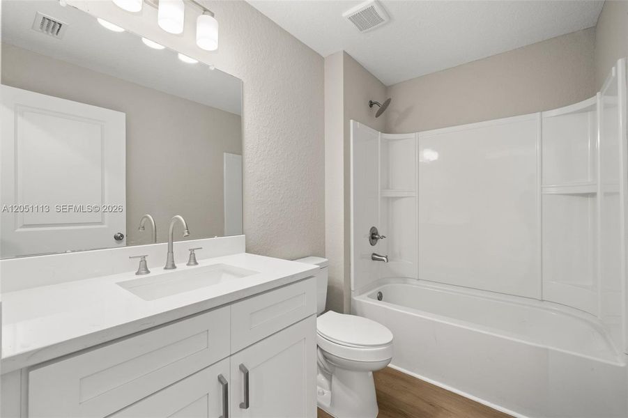 2nd Bathroom 2nd Bathroom