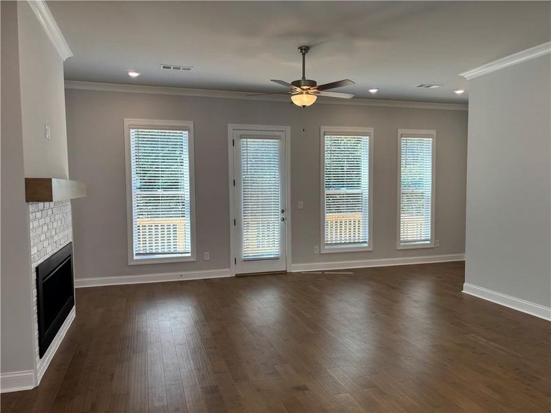 Spacious, unfurnished interior of a new home in Brackley Single Family, Cumming (Image 47).