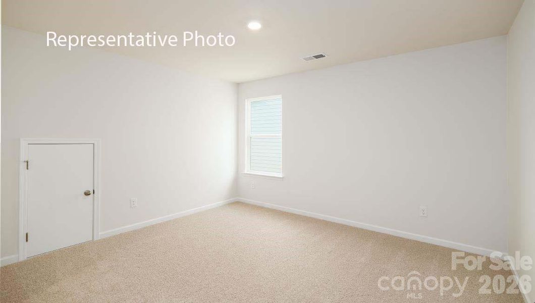 Spacious, unfurnished interior of a new home in Clark Creek Landing, Lincolnton (Image 22).