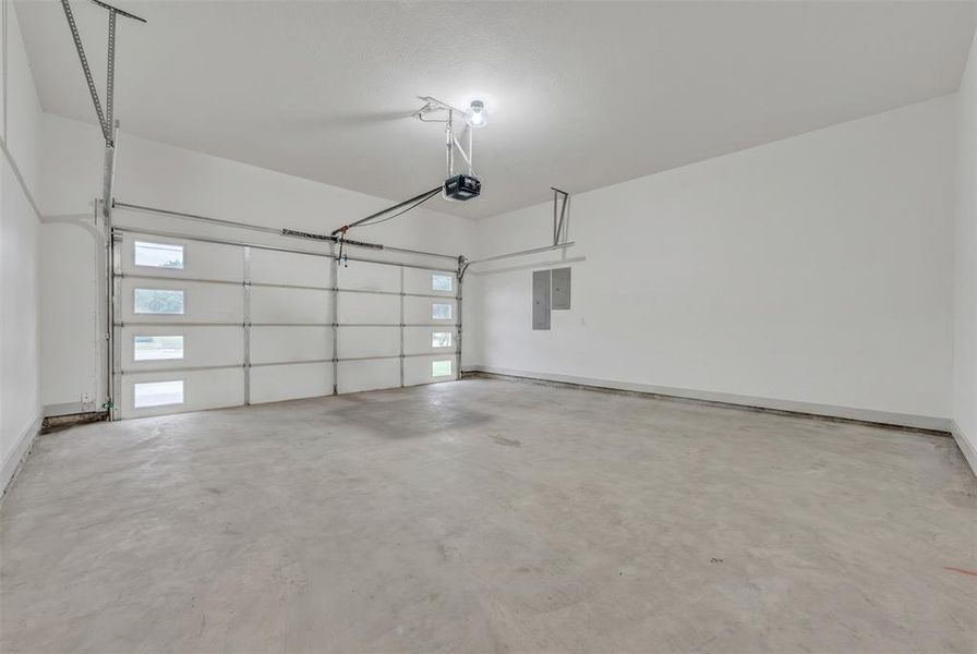 Spacious, unfurnished interior of a new home in , Dallas (Image 31). Spacious, unfurnished interior of a new home in , Dallas (Image 31).