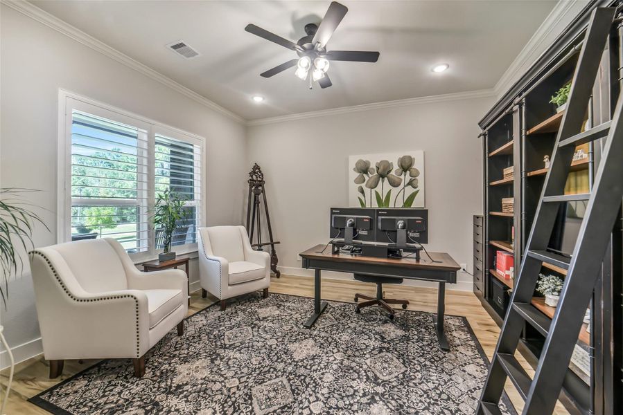 Home Office/Study with front facing windows Home Office/Study with front facing windows