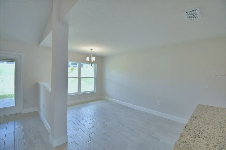 Spacious, unfurnished interior of a new home in Lake Juliana Estates, Auburndale (Image 27).