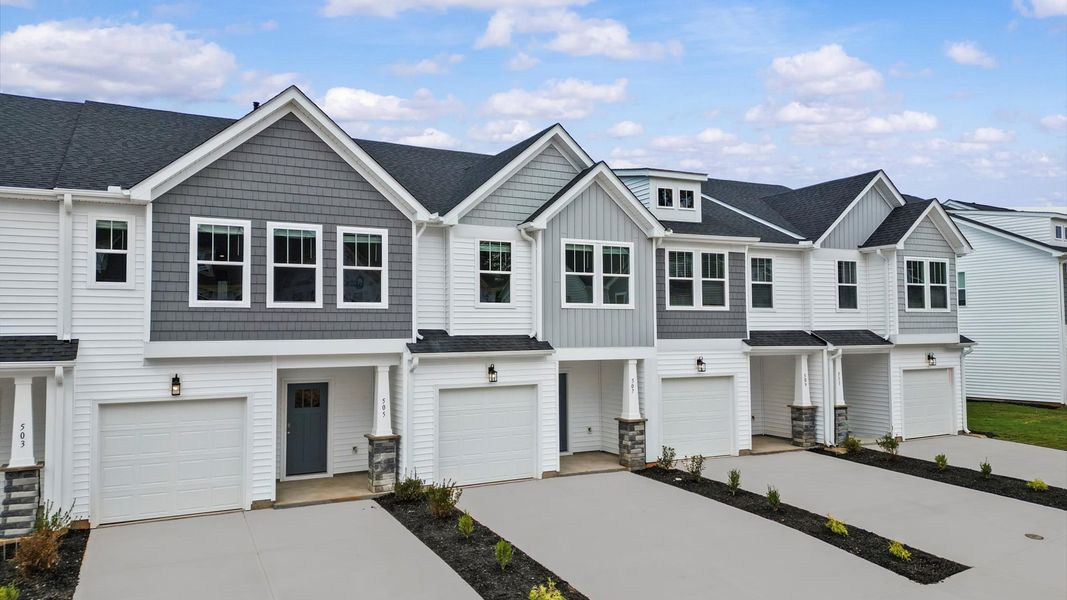 Memorable first impression with elegant exterior design and exceptional materials Memorable first impression with elegant exterior design and exceptional materials