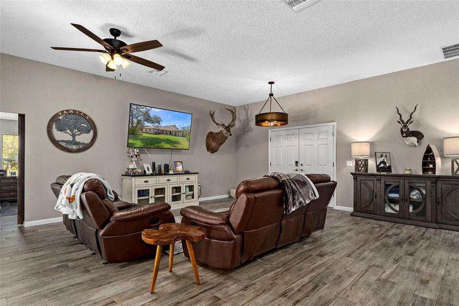 Furnished interior view inside a new home in , Beverly Hills (Image 10).