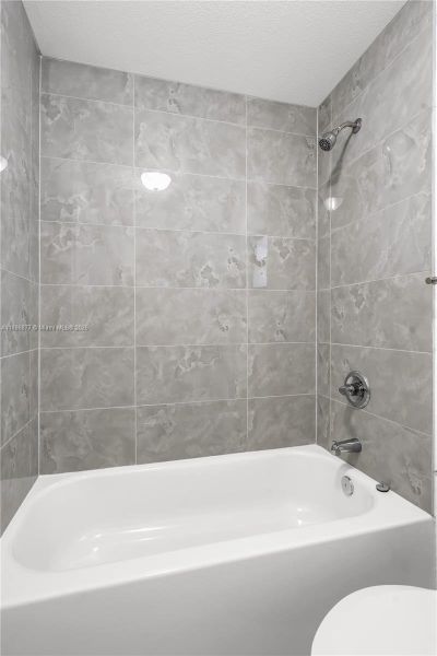 Image 12 of a home in .