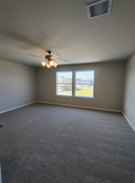 Spacious, unfurnished interior of a new home in , La Porte (Image 12).