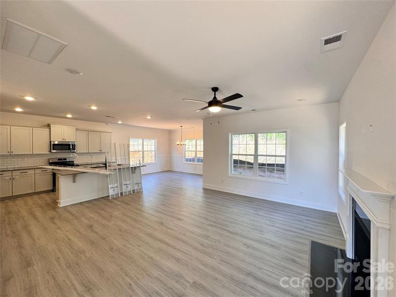 Spacious, unfurnished interior of a new home in Village at Parkside, Gastonia (Image 8).