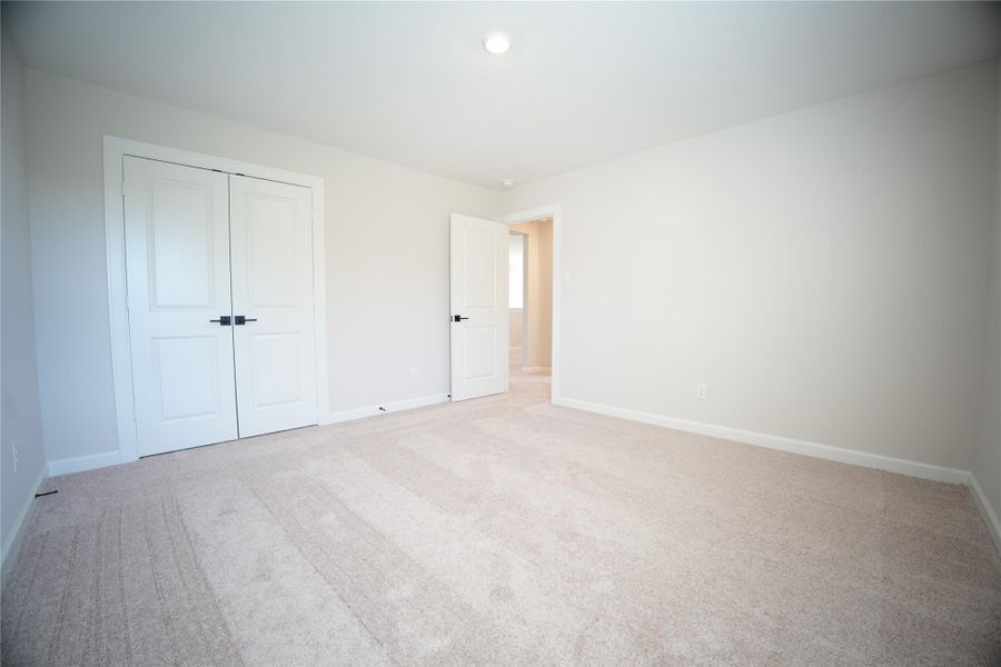 Spacious, unfurnished interior of a new home in Wedgewood Forest, Conroe (Image 33). Spacious, unfurnished interior of a new home in Wedgewood Forest, Conroe (Image 33).
