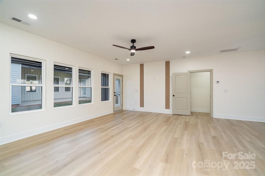 Spacious, unfurnished interior of a new home in , Shelby (Image 15).