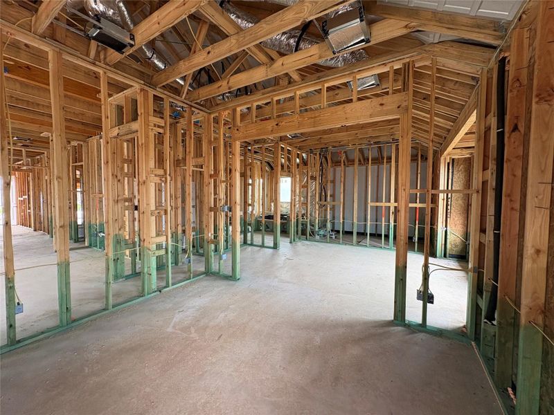 Spacious, unfurnished interior of a new home in Berry Creek Highlands, Georgetown (Image 15).