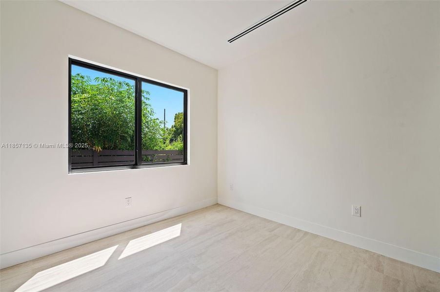 Image 33 of a home in . Image 33 of a home in .