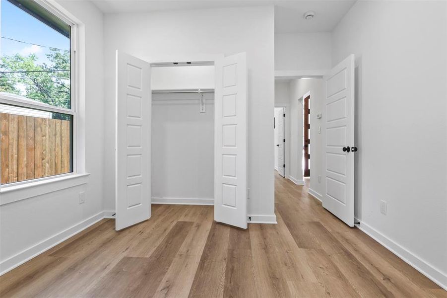 Spacious, unfurnished interior of a new home in , Mabank (Image 23). Spacious, unfurnished interior of a new home in , Mabank (Image 23).