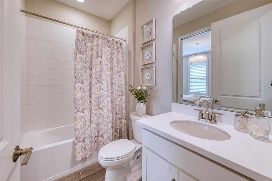 Furnished interior view inside a new home in , Bradenton (Image 27).