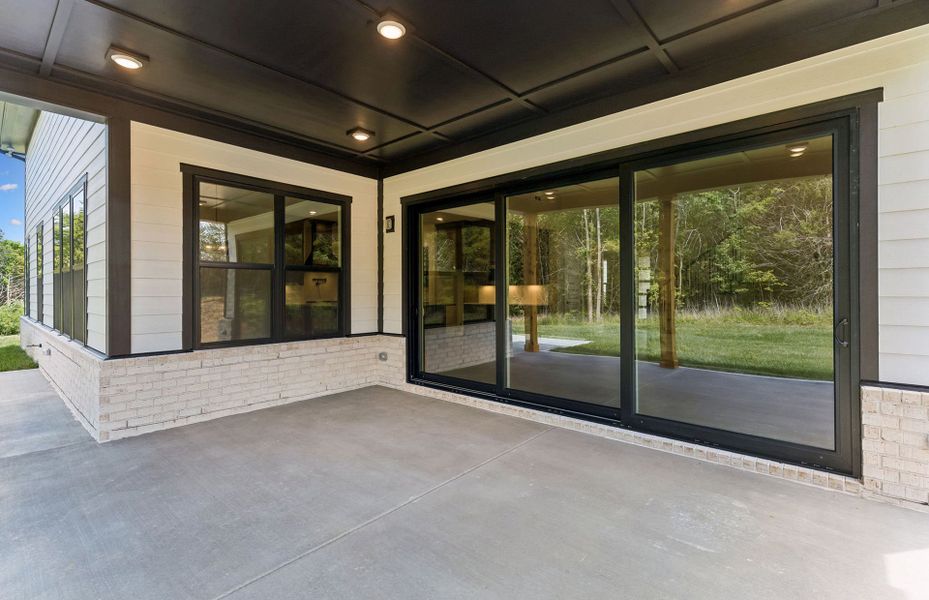 Representative exterior details of a home built from the Harrington by John Wieland in Willow Ridge, Nolensville (Image 33).