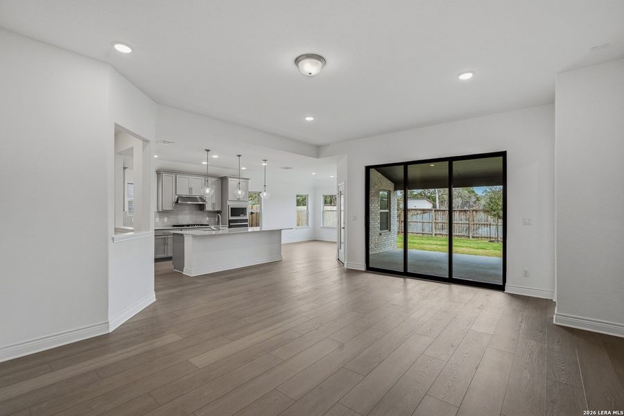 Spacious, unfurnished interior of a new home in Davis Ranch, San Antonio (Image 42).