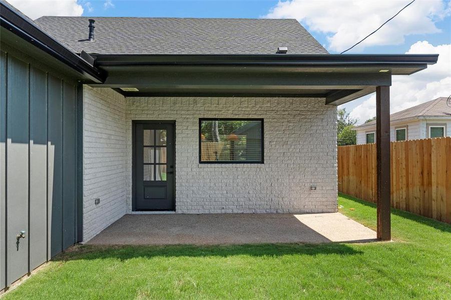 Front exterior of a new home in , Waco, TX, highlighting curb appeal (Image 20). Front exterior of a new home in , Waco, TX, highlighting curb appeal (Image 20).