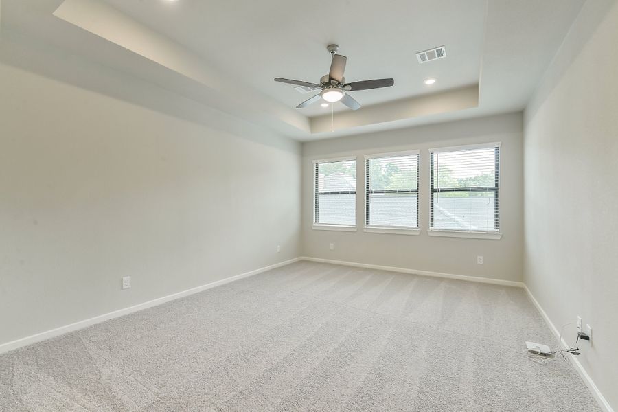 Spacious, unfurnished interior of a new home in Summer Place  35', Montgomery (Image 42).