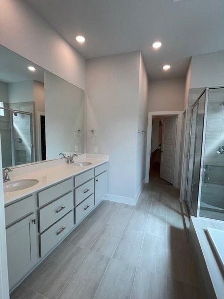Furnished interior view inside a new home in Garden Glen at Clopton Farms, Montgomery (Image 8).