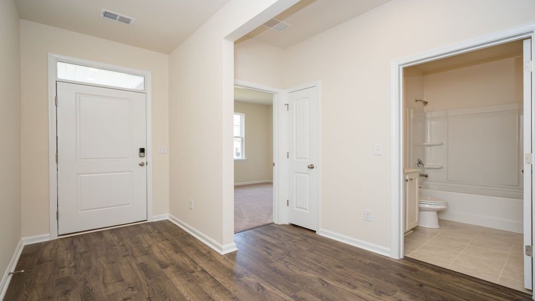Representative unfurnished interior of a home built from the Aria by D.R. Horton in Summerville, Darlington (Image 11).
