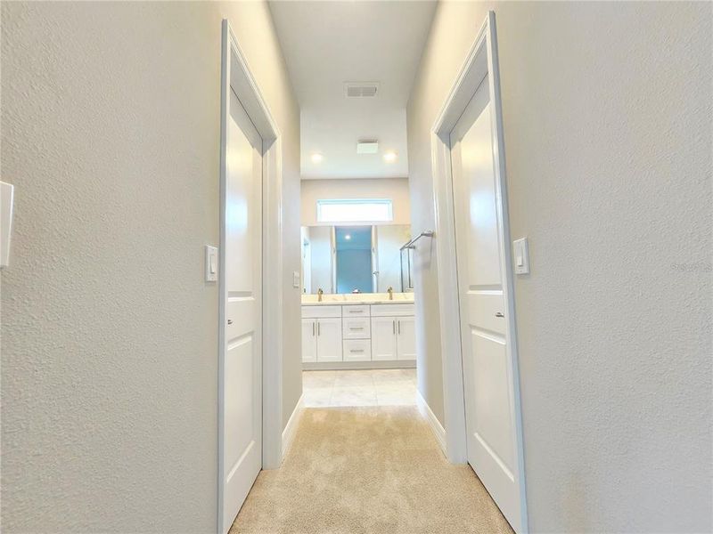 Spacious, unfurnished interior of a new home in , Homosassa (Image 70).