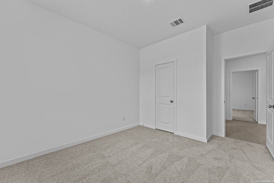 Spacious, unfurnished interior of a new home in Grace Valley, Marion (Image 13).