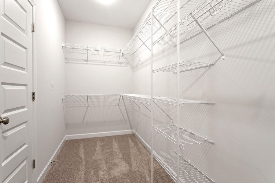 Spacious, unfurnished interior of a new home in , Summerville (Image 28).